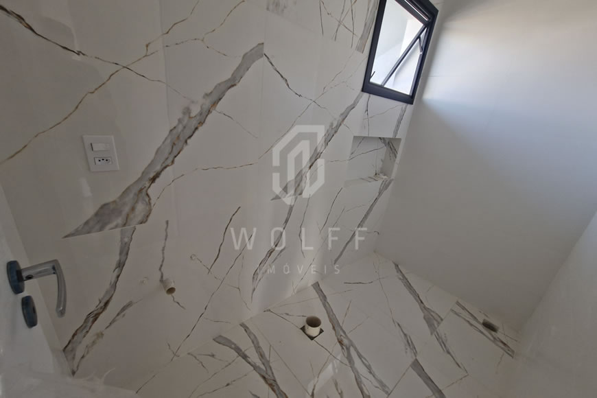 JD1048 - Sobrado Geminado com Ótimo Padrão de Acabamento