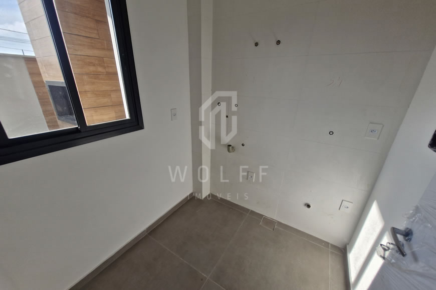 JD1048 - Sobrado Geminado com Ótimo Padrão de Acabamento