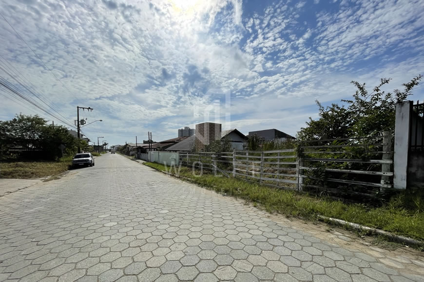 JD1063 - Terreno com 400m² pronto para construir