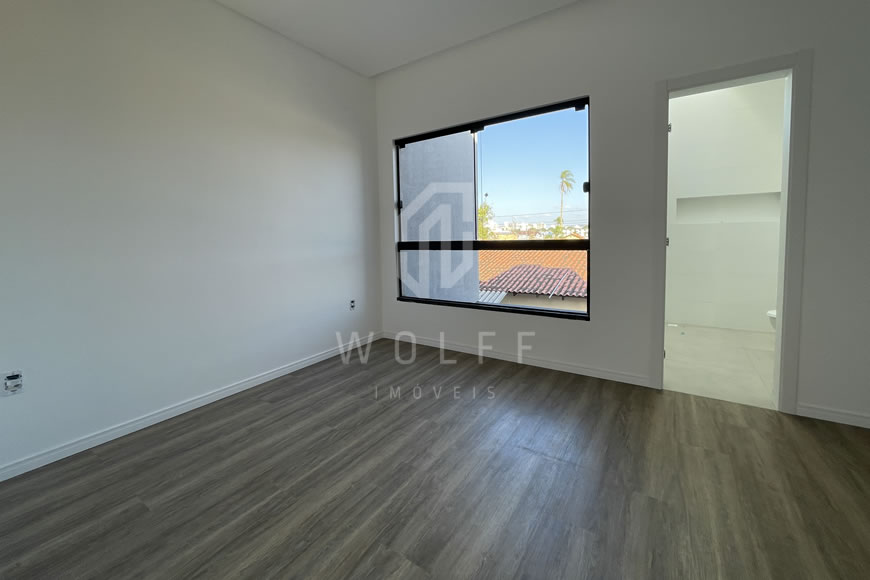 JD1143 - Sobrado com Fachada Moderna