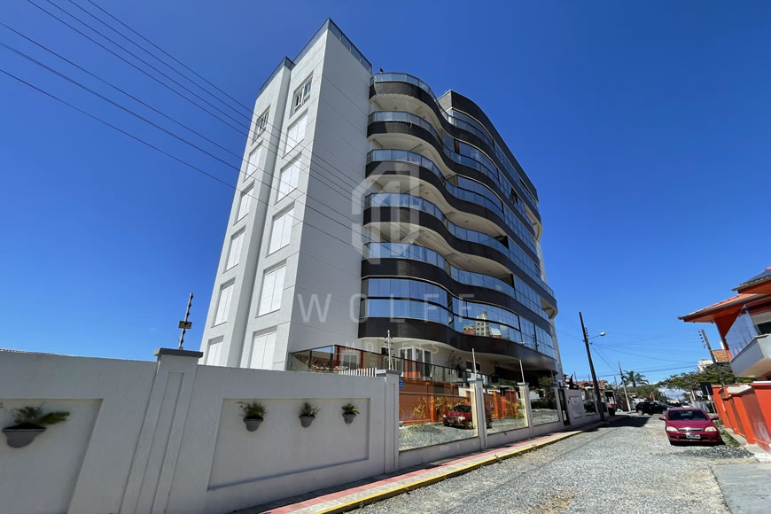 JD1192 - Cobertura Duplex Mobiliada Pé na Areia