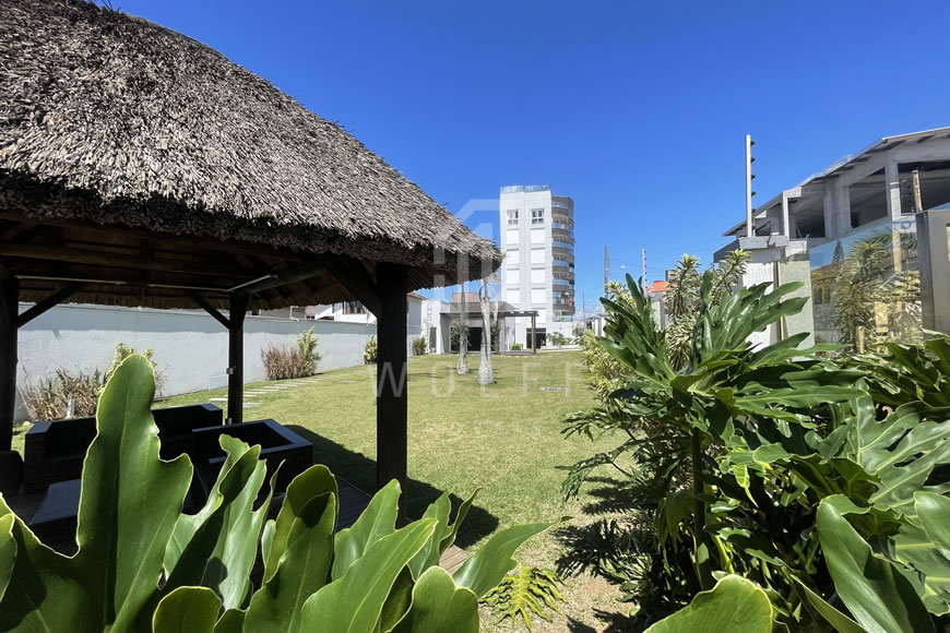 JD1192 - Cobertura Duplex Mobiliada Pé na Areia