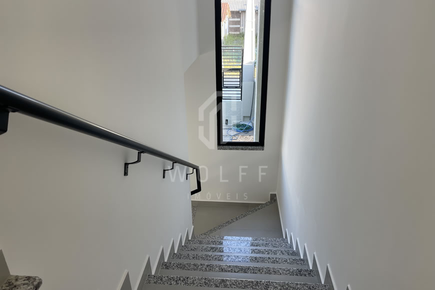 JD1212 - Sobrado Geminado com Piscina