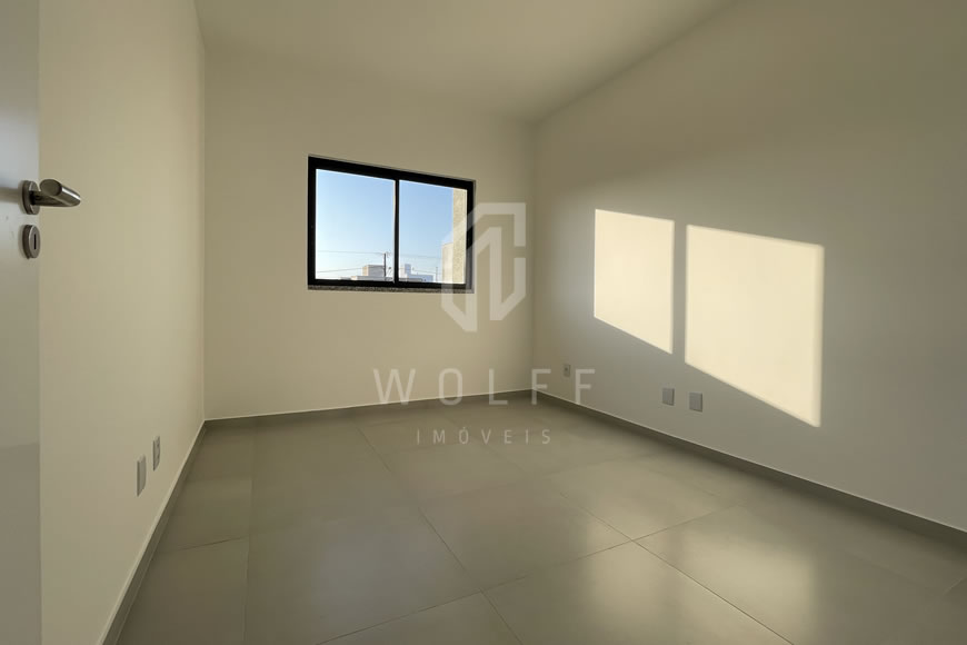 JD1212 - Sobrado Geminado com Piscina