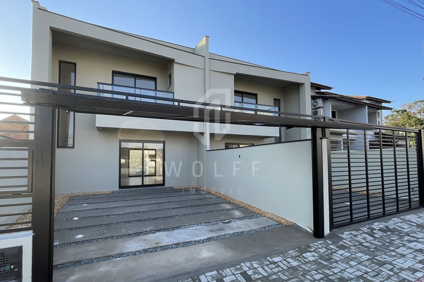 JD1212 - Sobrado Geminado com Piscina