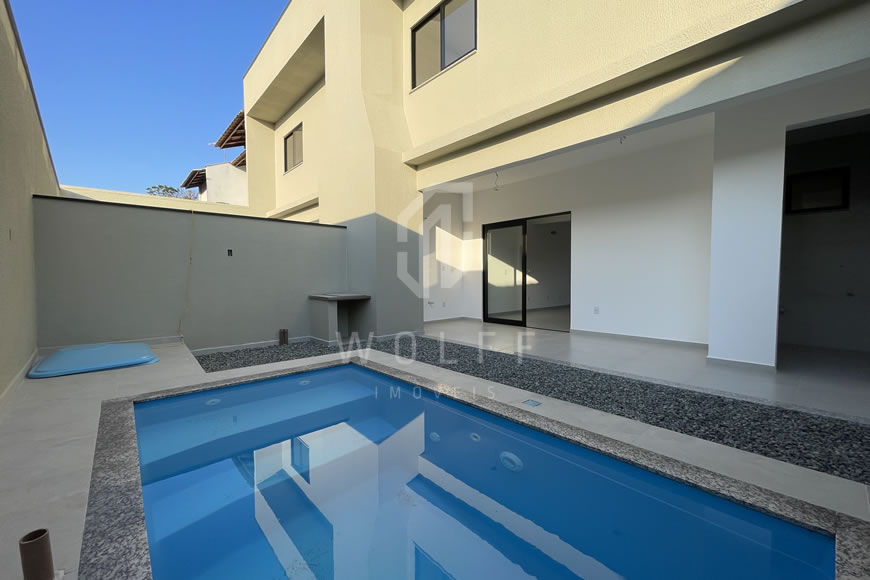 JD1212 - Sobrado Geminado com Piscina