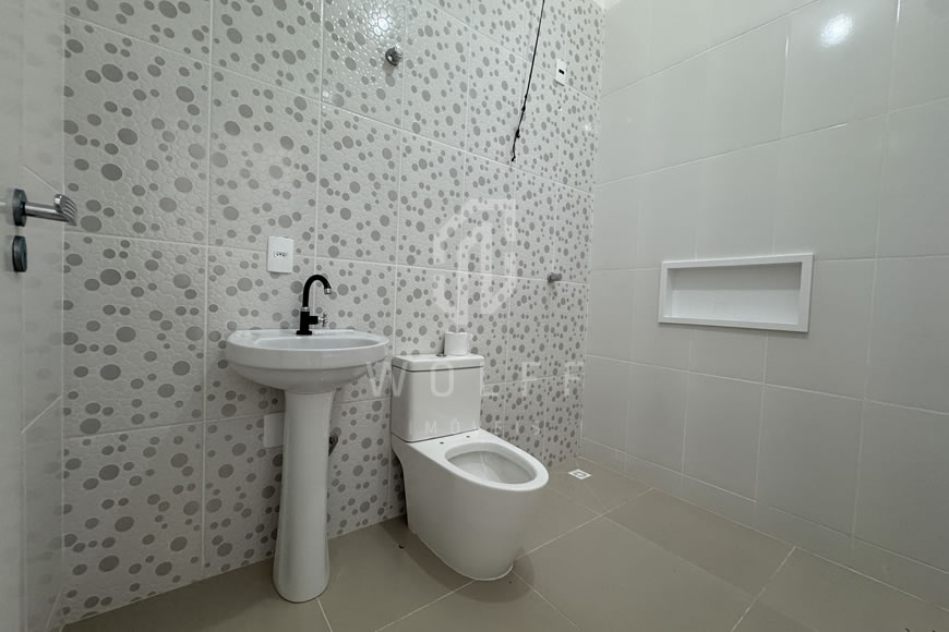 JD1231 - Casa com Projeto Diferenciado e Ótimo Padrão de Acabamento