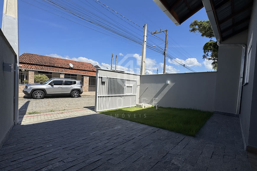 JD1231 - Casa com Projeto Diferenciado e Ótimo Padrão de Acabamento