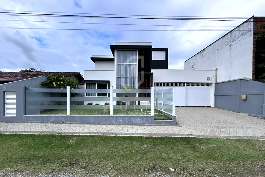 JD1242 - Sobrado Semi-mobiliado com Linda Vista Mar