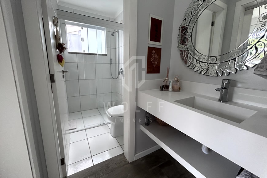 JD1242 - Sobrado Semi-mobiliado com Linda Vista Mar