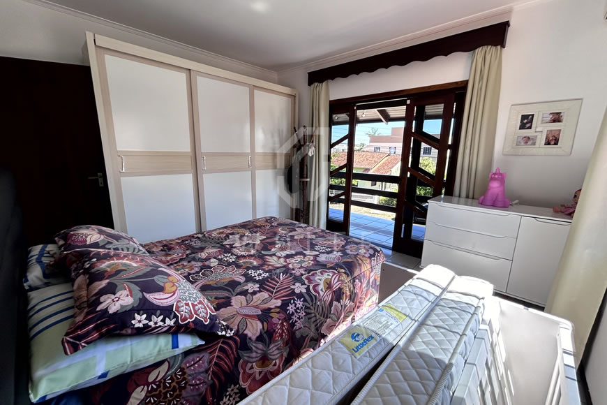 JD1248 - Casa semi-mobiliada no Centro