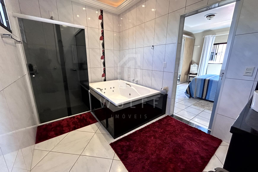 JD1248 - Casa semi-mobiliada no Centro