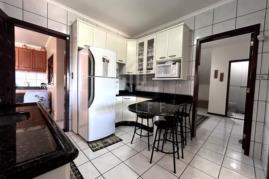 JD1248 - Casa semi-mobiliada no Centro