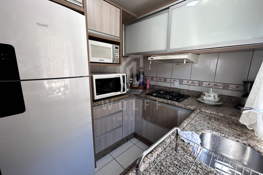 JD1257 - Casa Mobiliada com Área nos Fundos