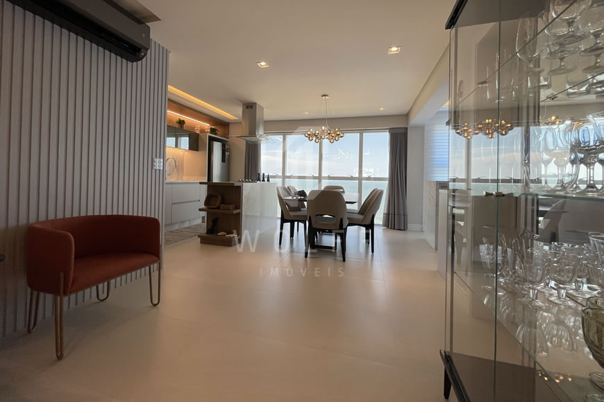JD1271 - Apartamento Frente Mar Finamente Mobiliado