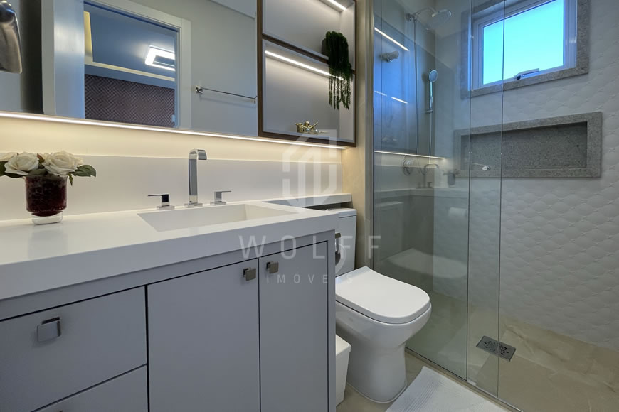 JD1271 - Apartamento Frente Mar Finamente Mobiliado