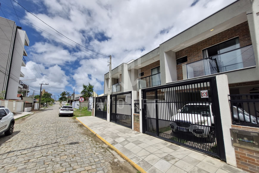 JD1279 - Sobrado Geminado Mobiliado com Ótimo Padrão de Acabamento