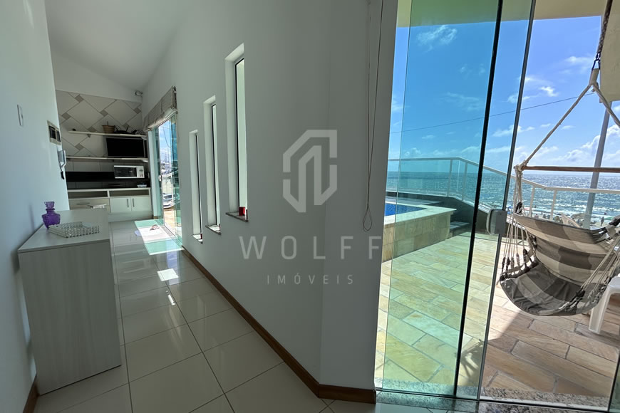 JD1288 - Sobrado Mobiliado Frente Mar