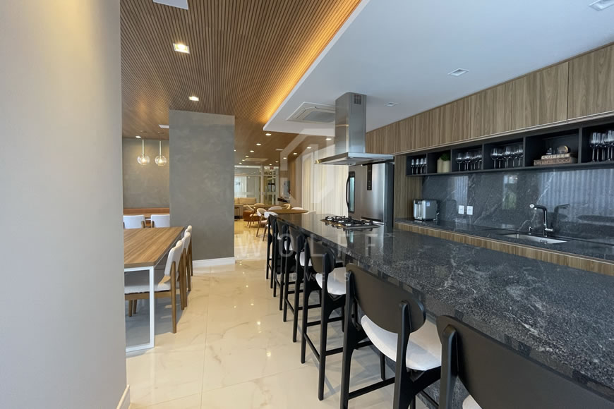 JD1308 - Apartamento mobiliado de frente para o mar