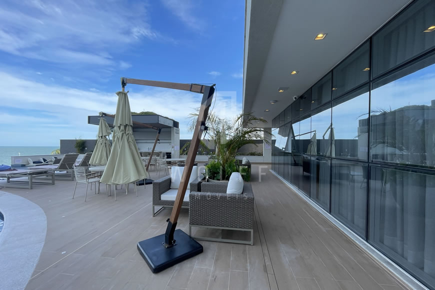 JD1308 - Apartamento mobiliado de frente para o mar