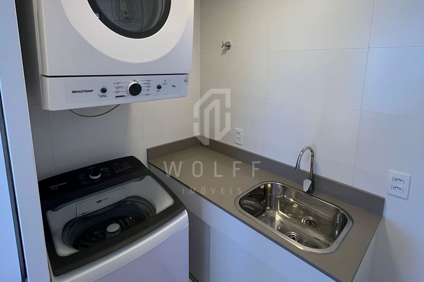 JD1308 - Apartamento mobiliado de frente para o mar