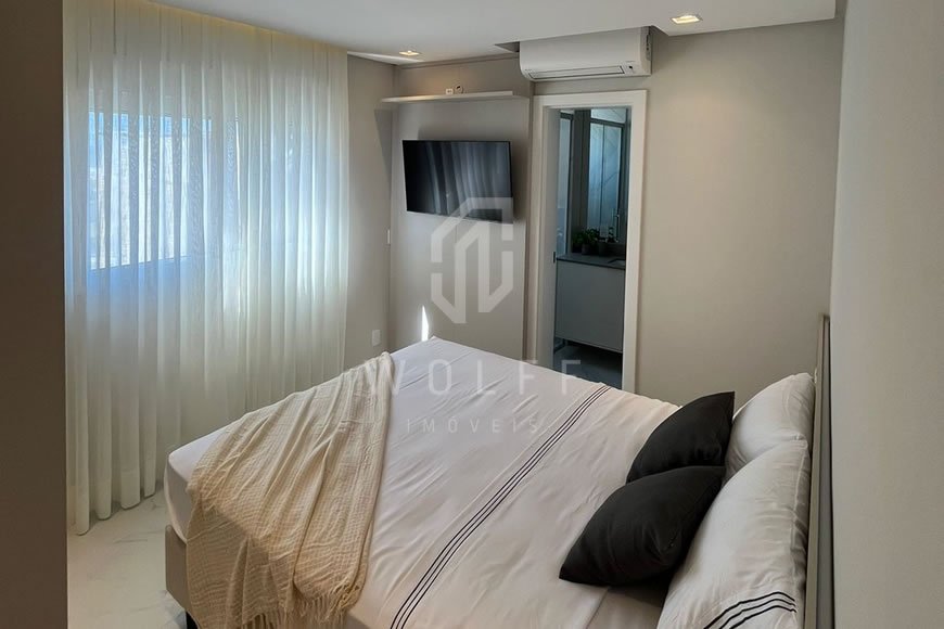 JD1308 - Apartamento mobiliado de frente para o mar