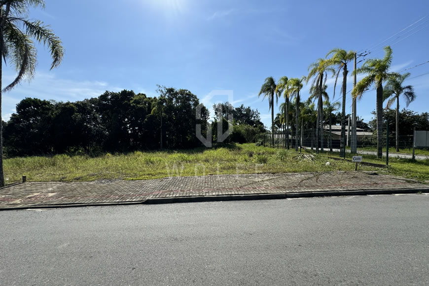 JD1312 - Terreno com 360m² em Balneário Piçarras/SC