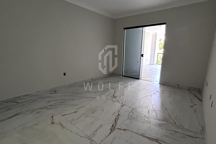 JD1329 - Sobrado Geminado com Piscina no Centro 