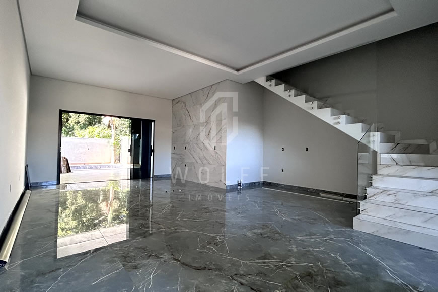 JD1329 - Sobrado Geminado com Piscina no Centro 