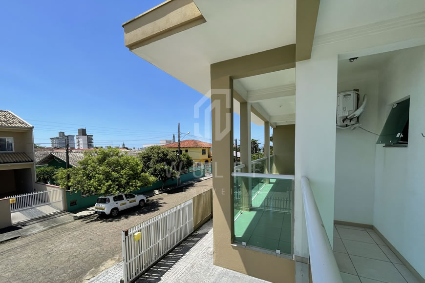 JD1331 - Sobrado a apenas 70m do mar  