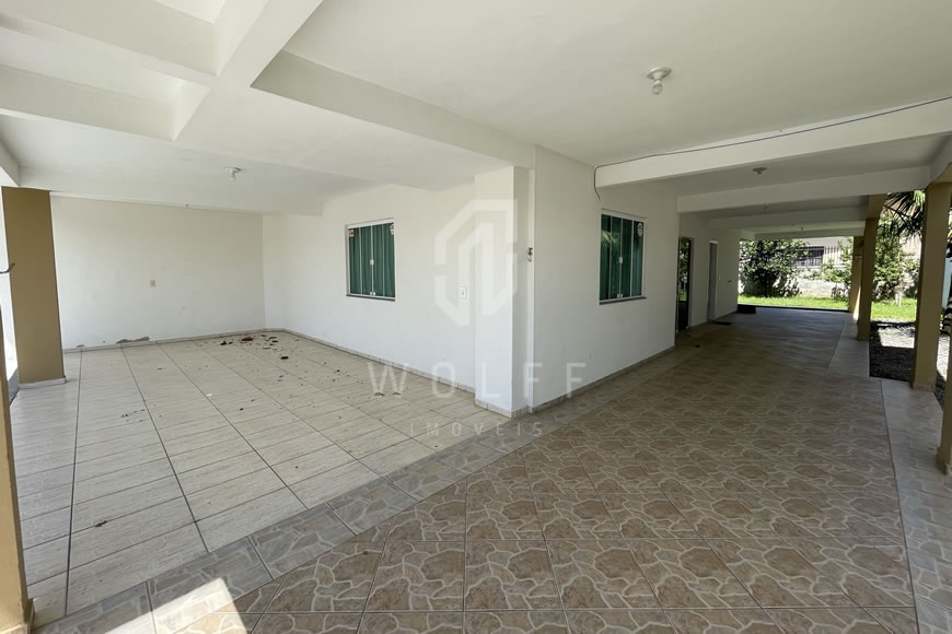 JD1331 - Sobrado a apenas 70m do mar  