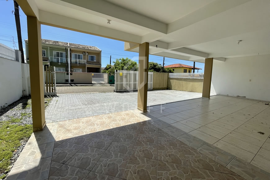 JD1331 - Sobrado a apenas 70m do mar  