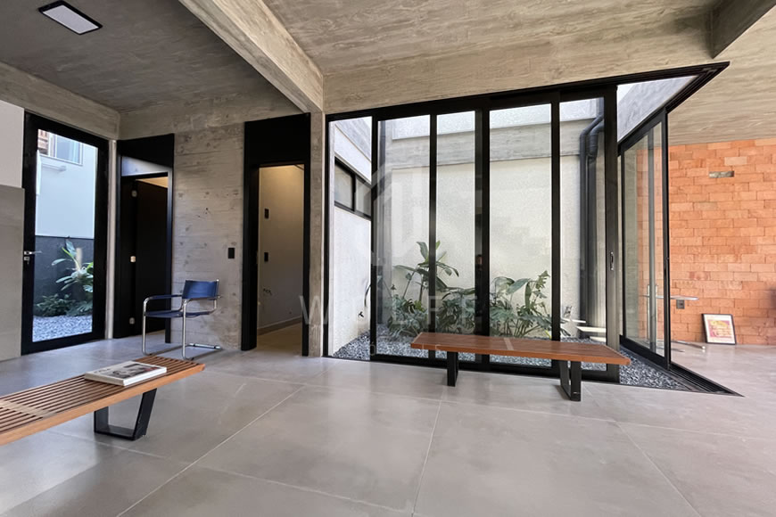 JD1342 - Sobrado Geminado com Excelente Espaço para festas 