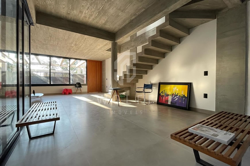 JD1342 - Sobrado Geminado com Excelente Espaço para festas 