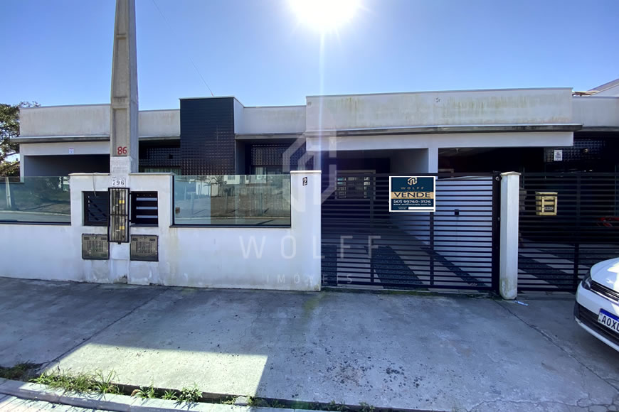JD1345 - Casa Geminada no Bairro Itacolomi 