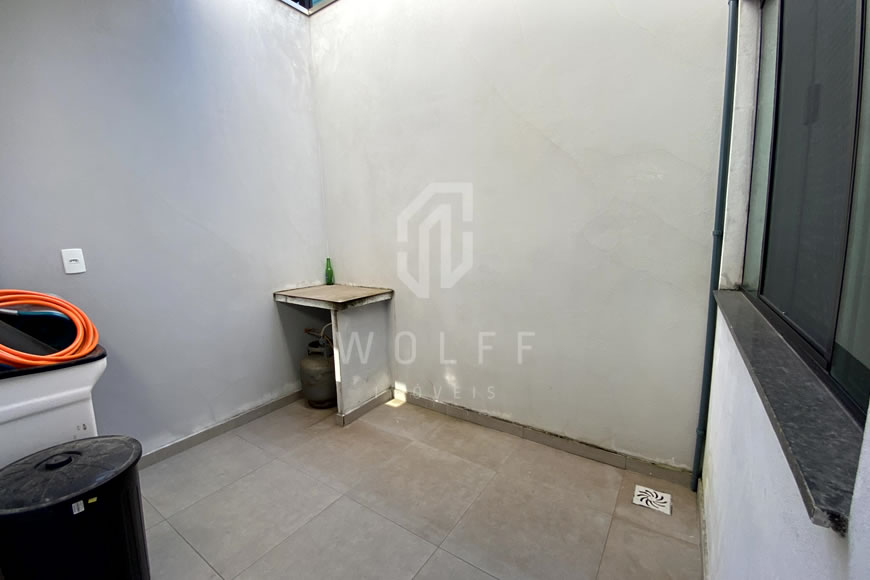 JD1345 - Casa Geminada no Bairro Itacolomi 