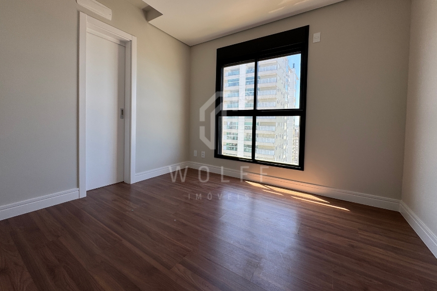 JD1355 - Apartamento Sofisticado com Vista para o Mar