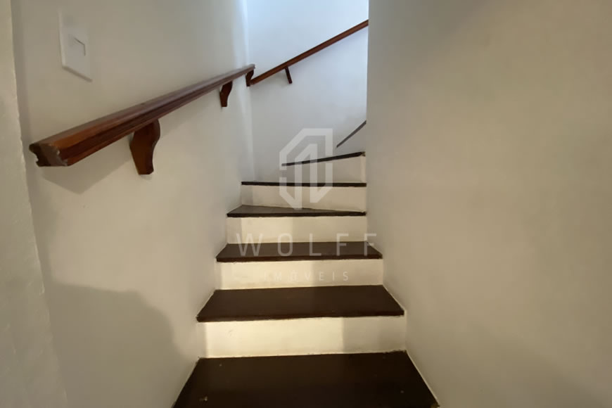 JD1377 - Sobrado Mobiliado com Piscina