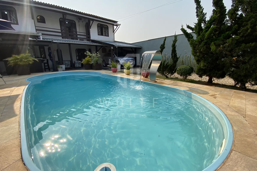JD1377 - Sobrado Mobiliado com Piscina
