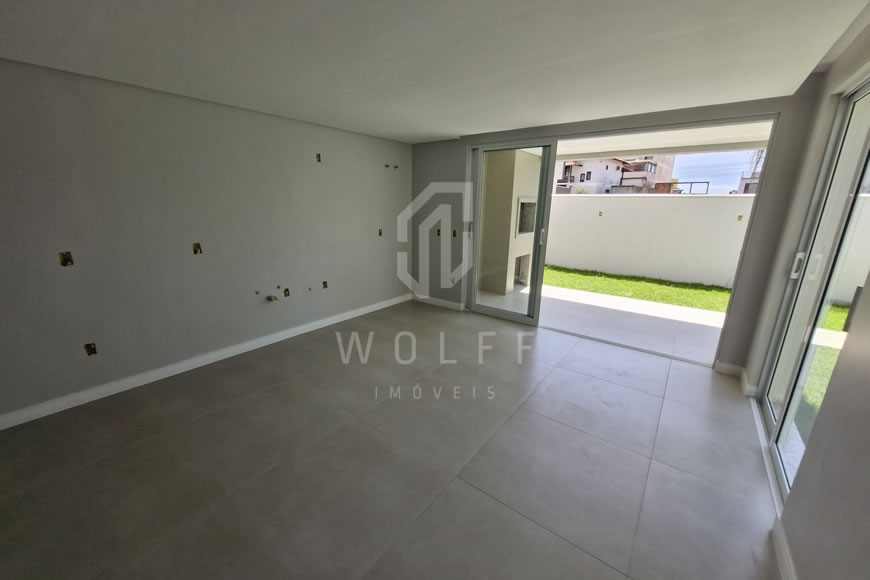 JD1387 - Sobrado Geminado a 200m da Praia em Itajuba 