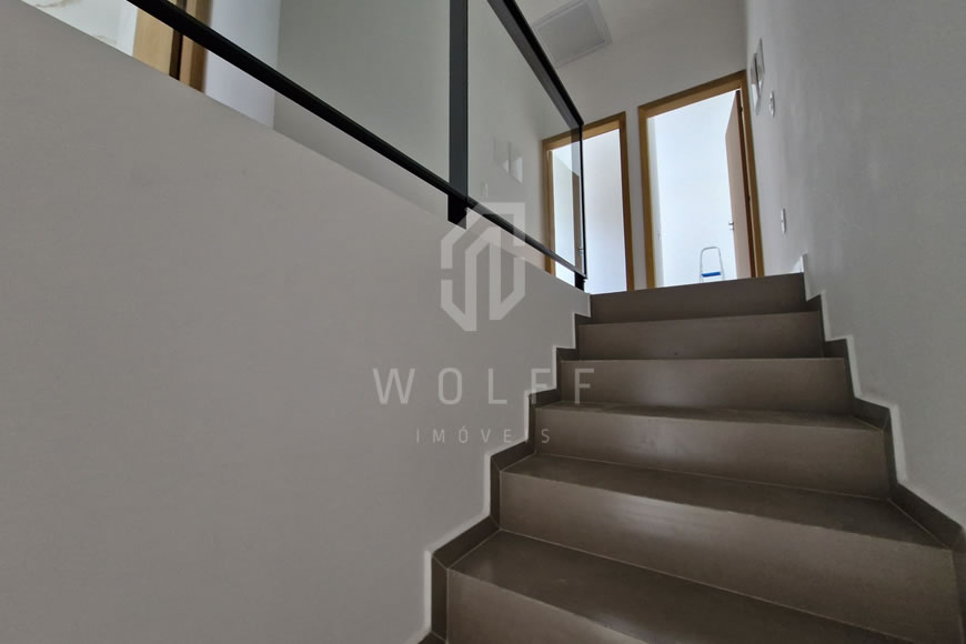 JD1391 - Sobrado Geminado a 350m da Praia