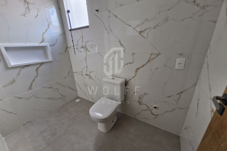 JD1391 - Sobrado Geminado a 350m da Praia