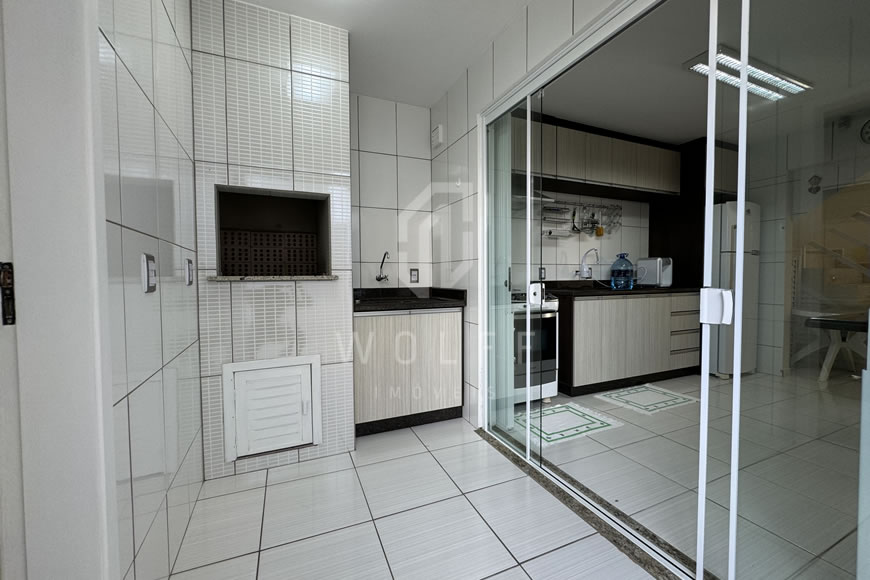 JD1405 - Sobrado Geminado Mobiliado com 03 Dormitórios