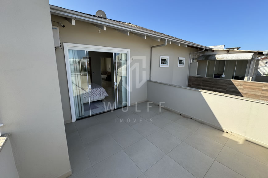 JD1405 - Sobrado Geminado Mobiliado com 03 Dormitórios