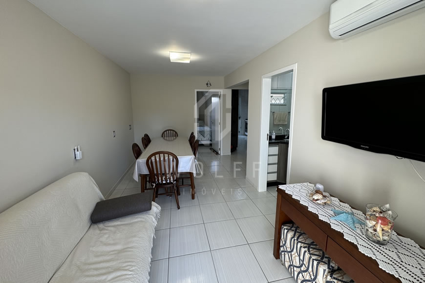 JD1405 - Sobrado Geminado Mobiliado com 03 Dormitórios