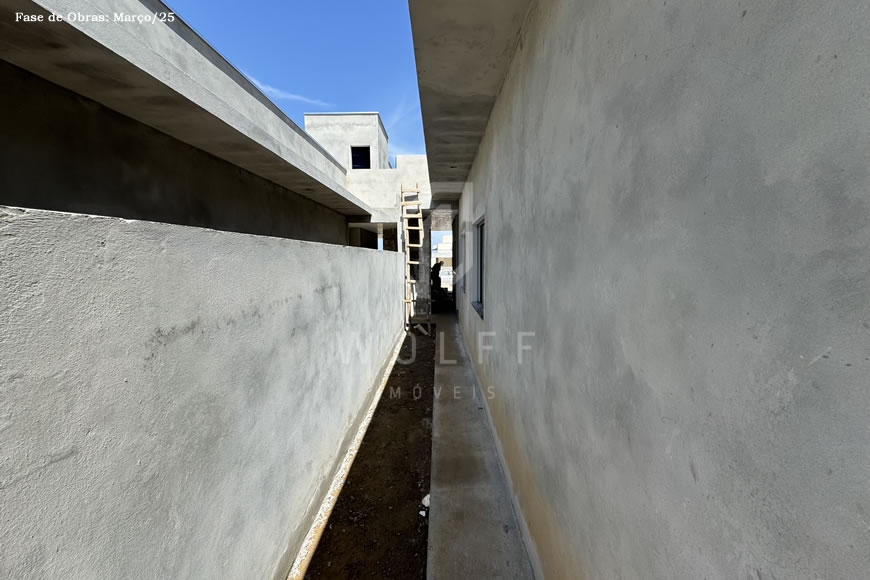 JD1412 - Casas Geminadas com Ótimo Padrão de Acabamento