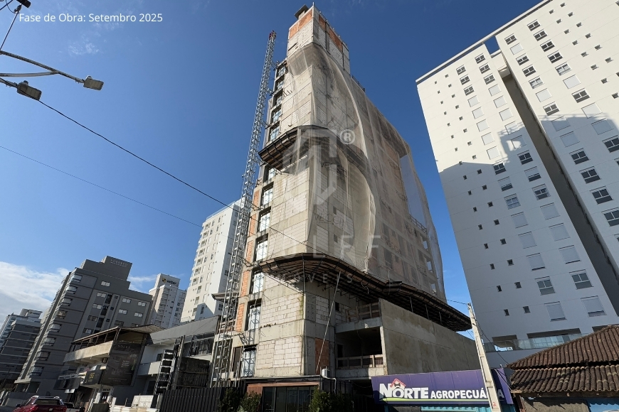 JD1415 - Apartamentos a apenas 100m da Praia