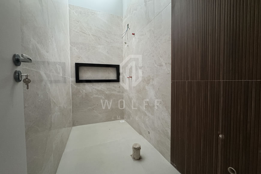 JD1426 - Sobrado Geminado com Piscina e Acabamento Impecável