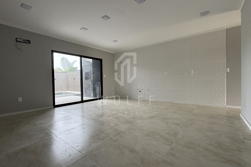 JD1426 - Sobrado Geminado com Piscina e Acabamento Impecável