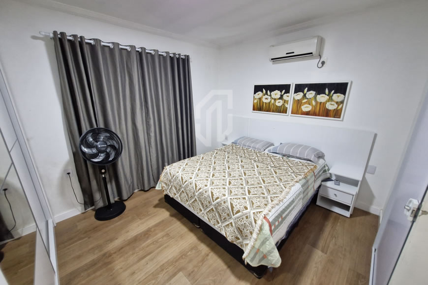 JD1430 - Casa Mobiliada com Amplo Espaço de Terreno